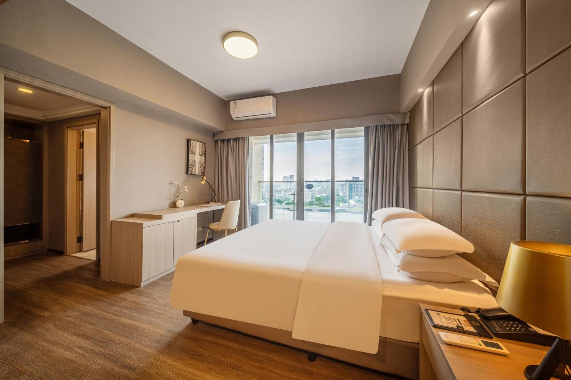 Foshan Poltton International Serviced Apartment-Canton Fair Free Shuttle Bus Exterior photo